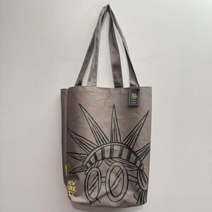 NWT STARBUCKS Collection New York City Statue Liberty NYC Canvas Tote Bag Rare